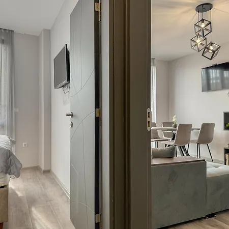 One-bedroom And Modern Apartment *