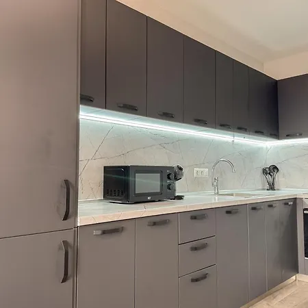 Апартамент One-bedroom And Modern Пловдив