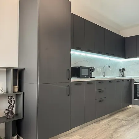 One-bedroom And Modern شقة *